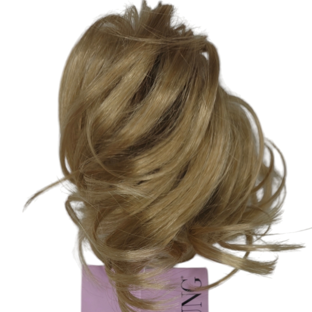 *H25905 NWT Paula Young Blonde Ponytail  Wavy Wrap